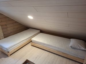Yläkerran makuutilat / The second floor sleeping area