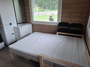 Vuodesohva avattuna / sofa bed unfolded
